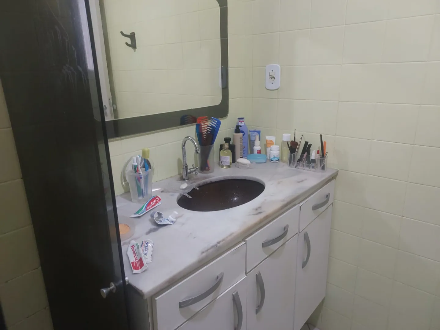 APARTAMENTO QUARTO E SALA ELEVADORES GARAGEM PORTARIA 24H &Agrave; VENDA NA BARRA! Rua Pedro Milton de Brito Salvador - 