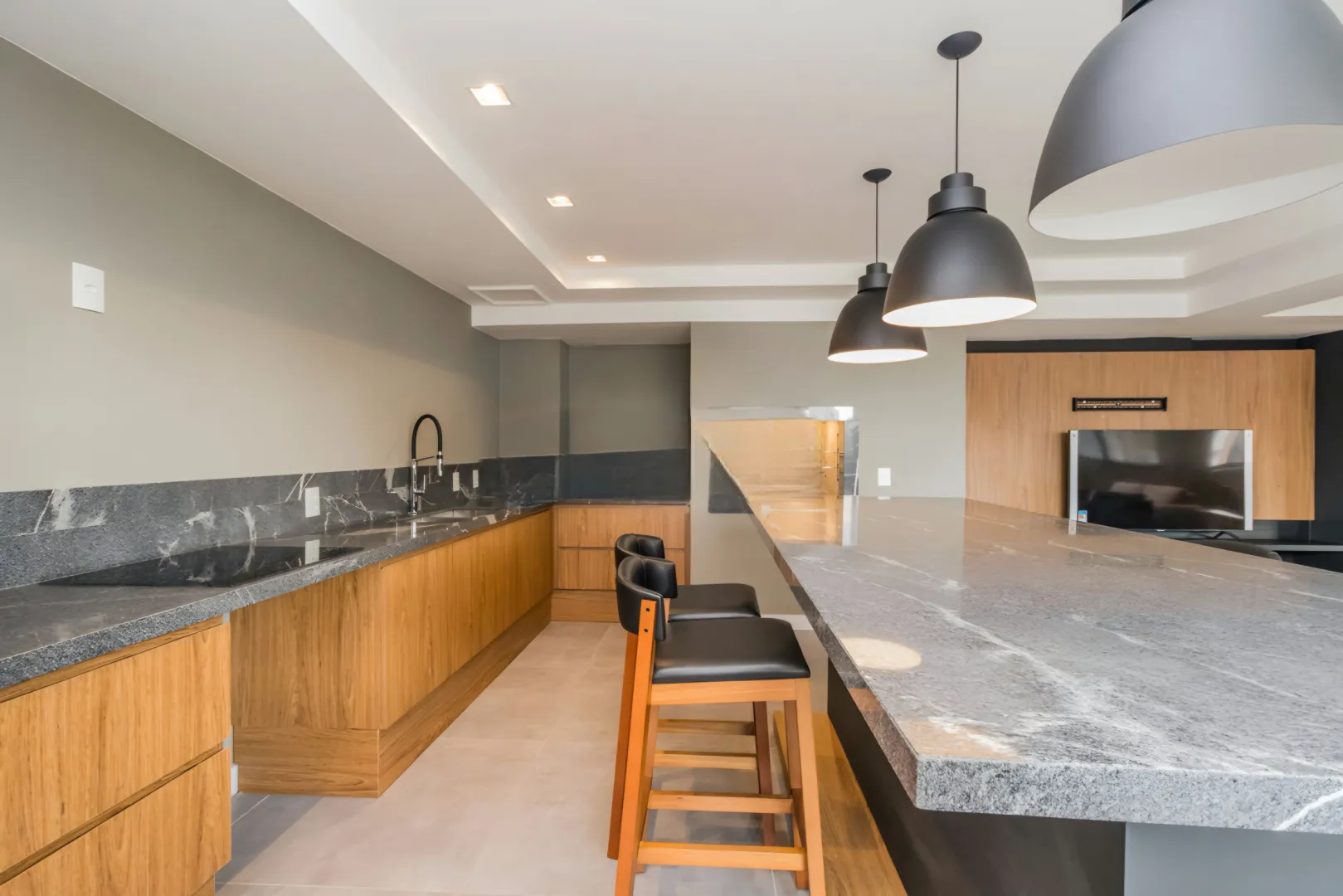 R$ 795.000 - &Oacute;TIMO APARTAMENTO GARDEN - 66M2 - 1 DORM - 2 VAGAS - DEP&Oacute;SITOS Rua Auxiliadora Porto Alegre - 