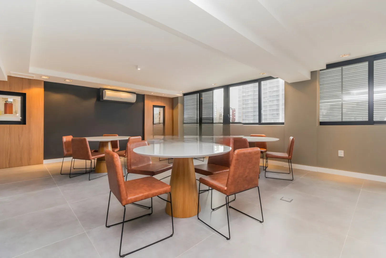 R$ 795.000 - &Oacute;TIMO APARTAMENTO GARDEN - 66M2 - 1 DORM - 2 VAGAS - DEP&Oacute;SITOS Rua Auxiliadora Porto Alegre - 