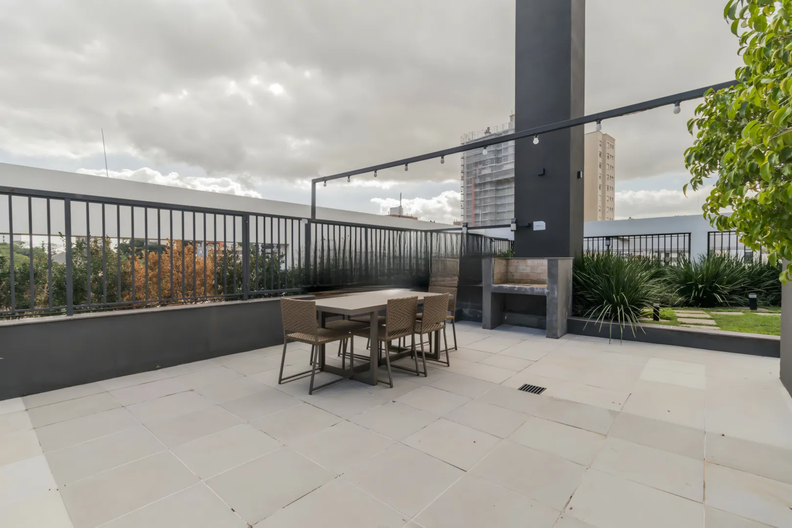 R$ 795.000 - &Oacute;TIMO APARTAMENTO GARDEN - 66M2 - 1 DORM - 2 VAGAS - DEP&Oacute;SITOS Rua Auxiliadora Porto Alegre - 