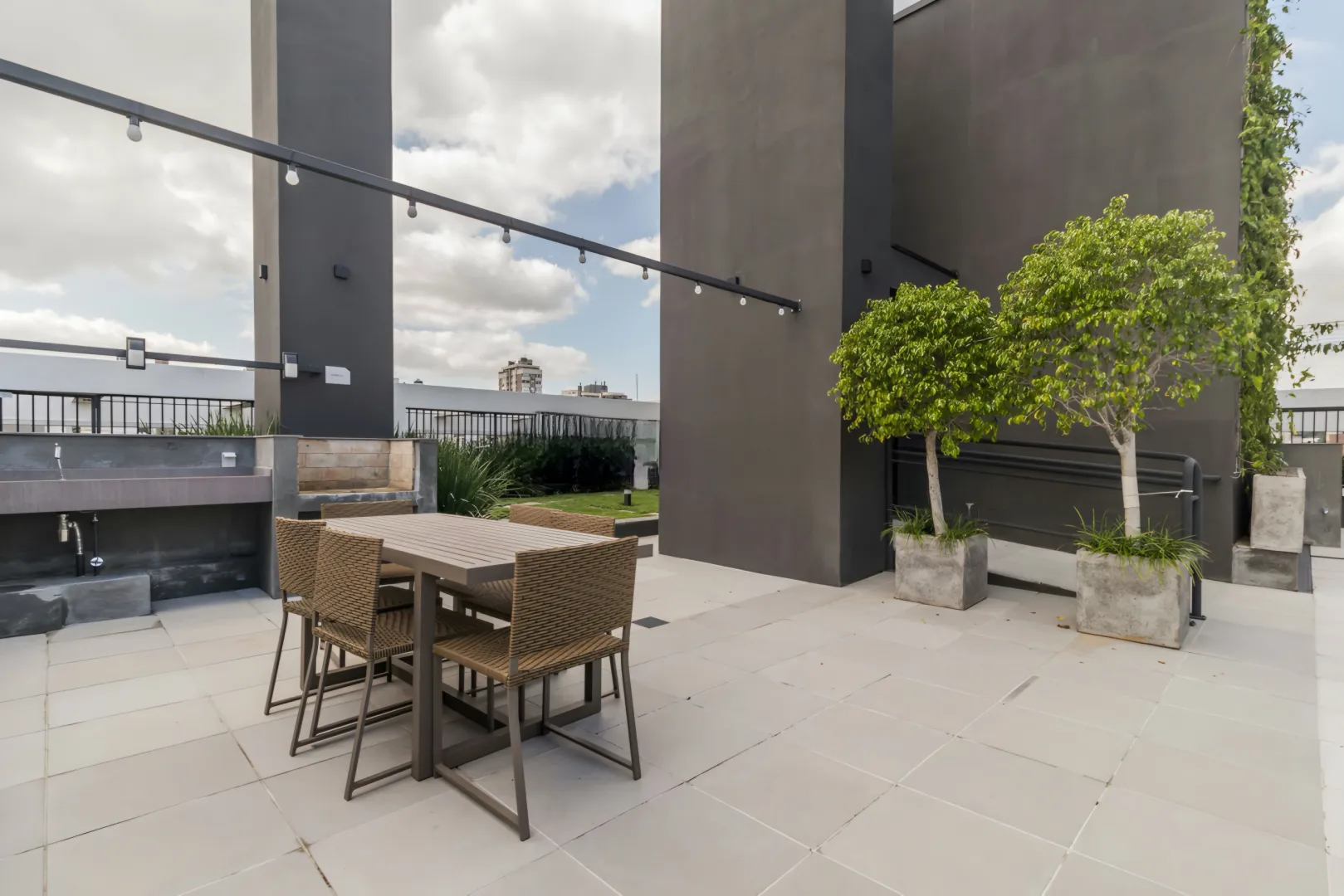 R$ 795.000 - &Oacute;TIMO APARTAMENTO GARDEN - 66M2 - 1 DORM - 2 VAGAS - DEP&Oacute;SITOS Rua Auxiliadora Porto Alegre - 
