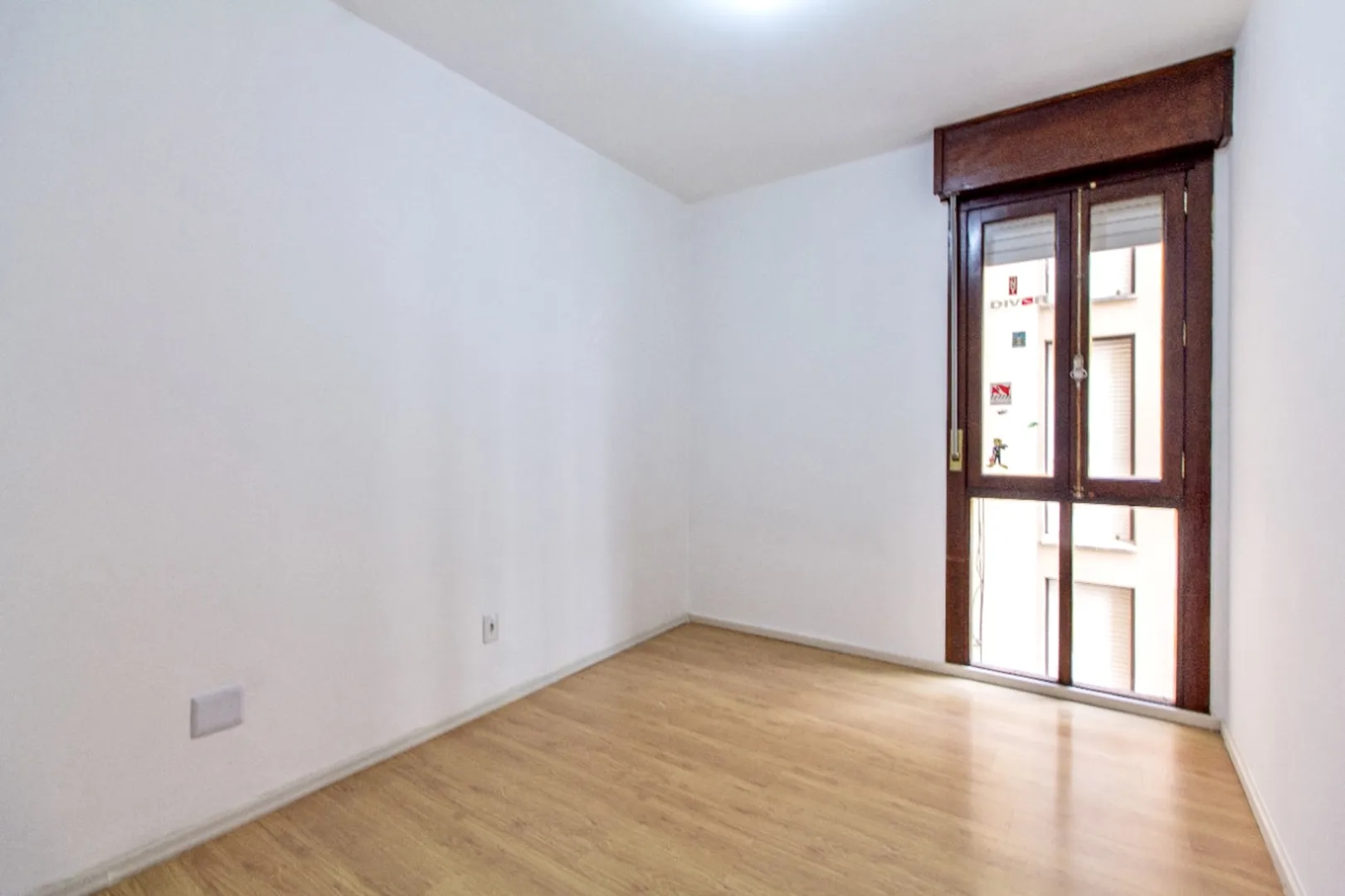 R$ 450.000 - APARTAMENTO - 58M2 - 2 DORM - SACADA - BANHEIRO - 1 VAGA Rua São Luís Porto Alegre - 