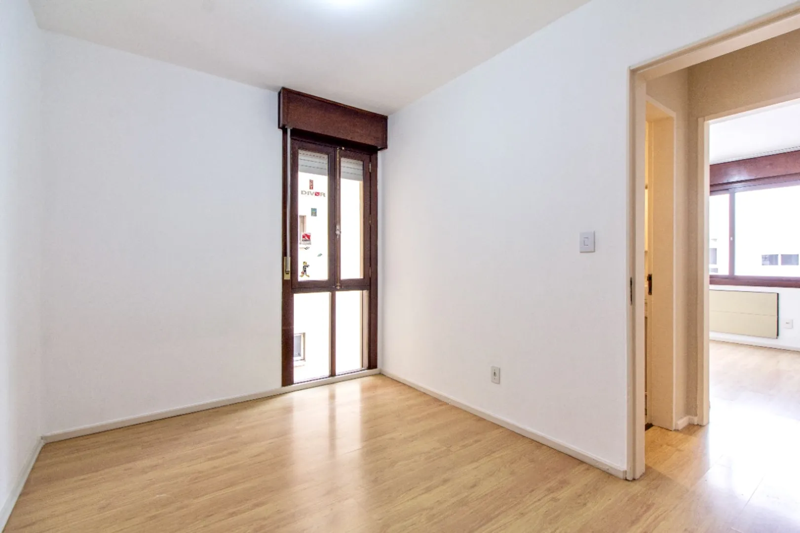 R$ 450.000 - APARTAMENTO - 58M2 - 2 DORM - SACADA - BANHEIRO - 1 VAGA Rua São Luís Porto Alegre - 