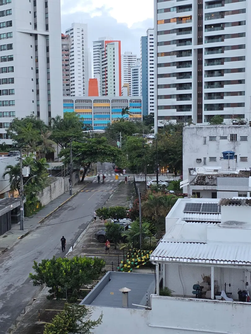 Apartamento &agrave; Venda em Boa Viagem | 3 Quartos | 2 Vagas | &Aacute;rea de Lazer Rua Antônio de Sá Leitão Recife - 