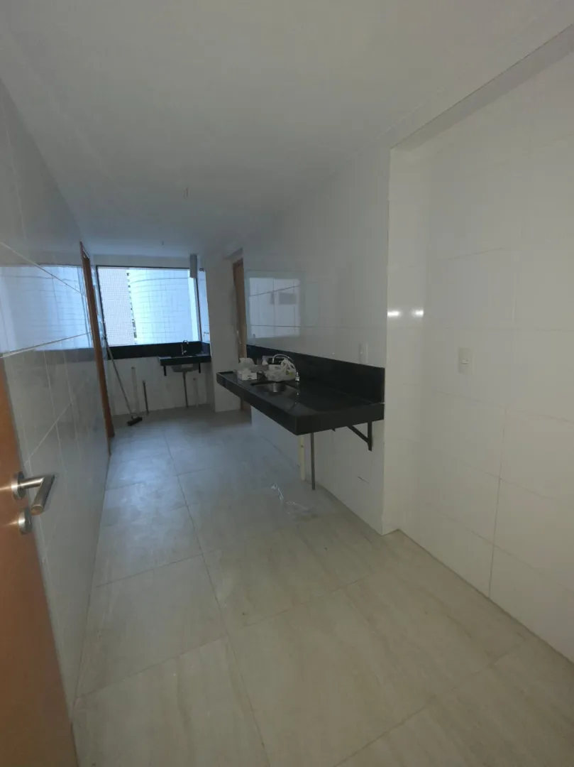 Apartamento &agrave; Venda em Boa Viagem | 3 Quartos | 2 Vagas | &Aacute;rea de Lazer Rua Antônio de Sá Leitão Recife - 