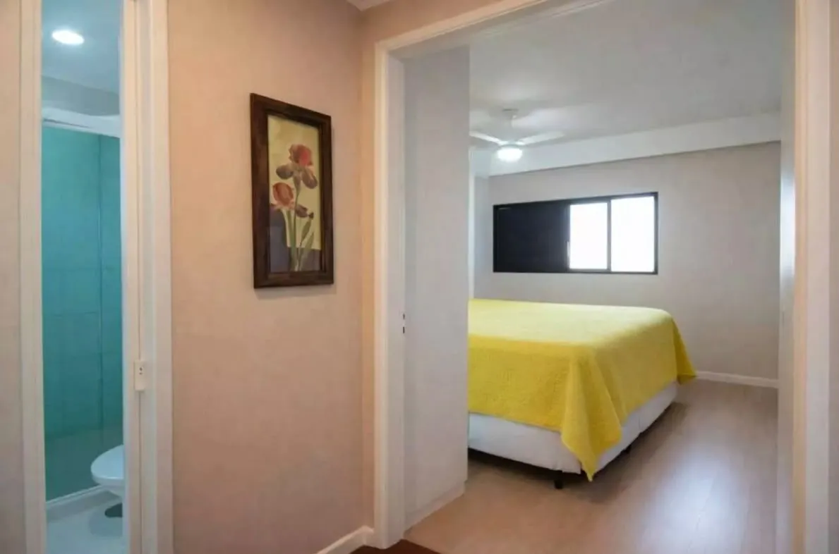 Cobertura Duplex - 112m&sup2; &uacute;teis, na Pomp&eacute;ia em um dos bairros mais desejados de Santos/SP!  Santos - 