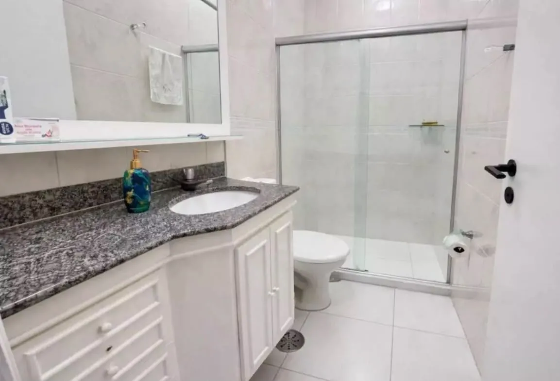 Cobertura Duplex - 112m&sup2; &uacute;teis, na Pomp&eacute;ia em um dos bairros mais desejados de Santos/SP!  Santos - 