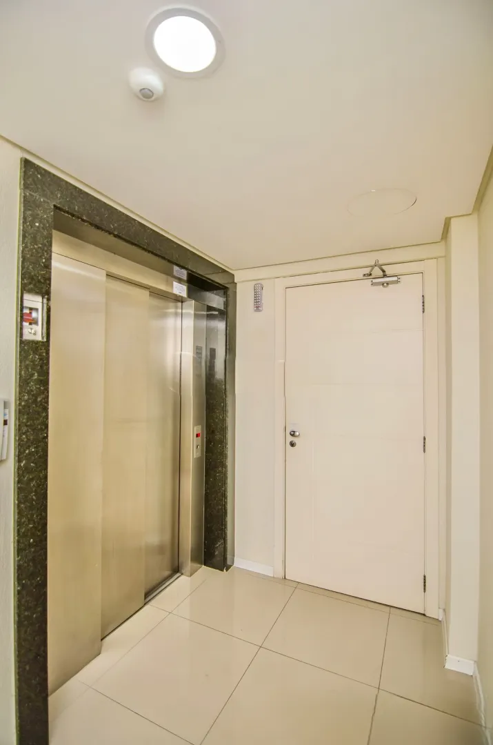 R$ 1.345.000 - MARAVILHOSA COBERTURA DUPLEX - 151M2 - 2 DORM - SU&Iacute;TE - VISTA - 2 VAGAS Avenida Montenegro Porto Alegre - 