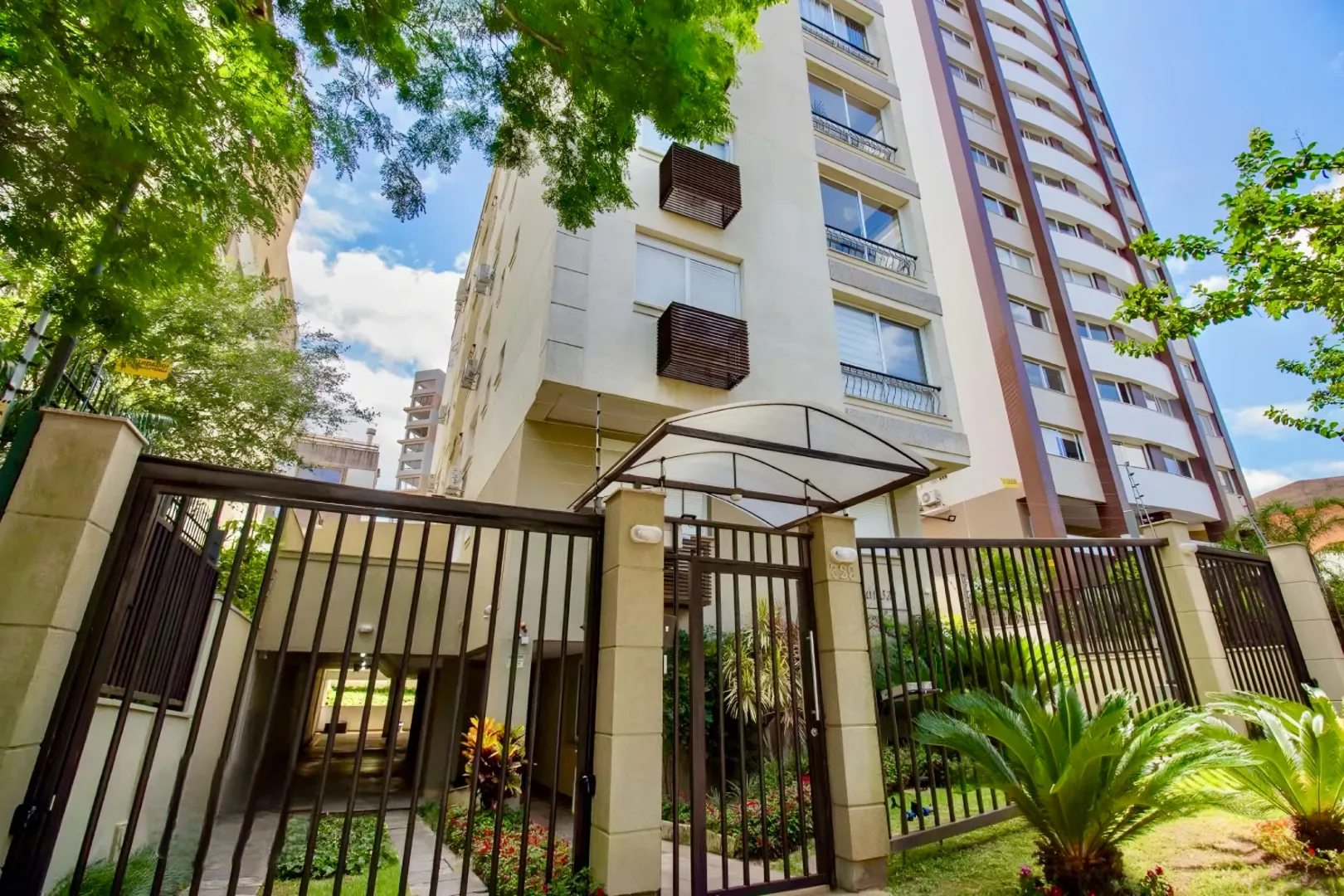 R$ 1.345.000 - MARAVILHOSA COBERTURA DUPLEX - 151M2 - 2 DORM - SU&Iacute;TE - VISTA - 2 VAGAS Avenida Montenegro Porto Alegre - 