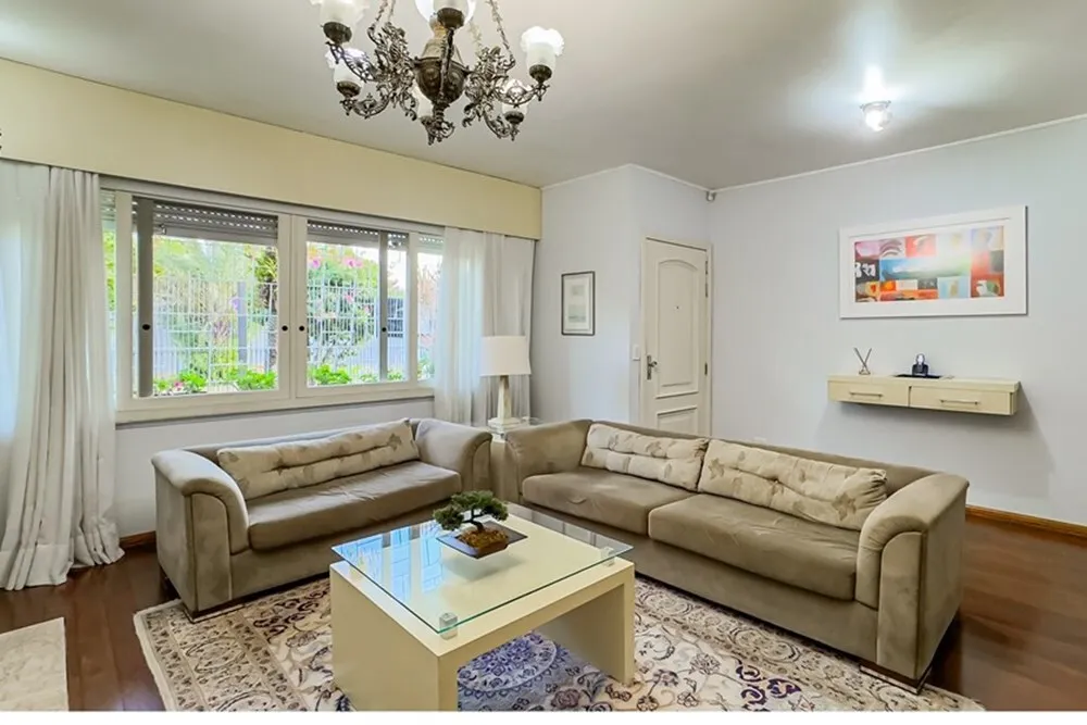 R$ 830.000 - RARIDADE - BEL&Iacute;SSIMA CASA - 233M2 - 4 DORM - 3 BANHEIROS - 2 VAGAS Rua Pedro Waine Porto Alegre - 