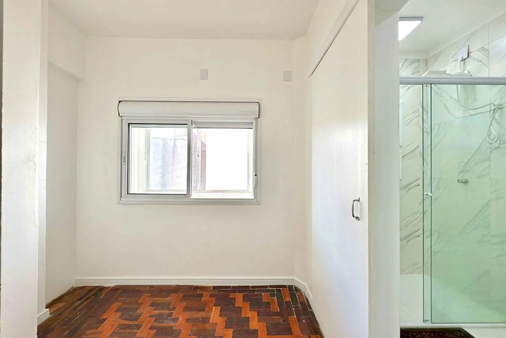 R$ 495.000 - &Oacute;TIMO APARTAMENTO - MOBILIADO - ANDAR ALTO - VISTA - 99M2 - 3 DORM - 1 VAGA Rua Jerônimo Coelho Porto Alegre - 