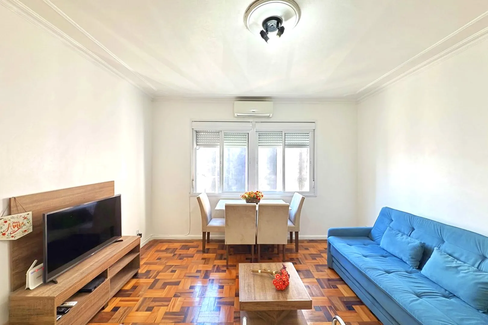 R$ 495.000 - &Oacute;TIMO APARTAMENTO - MOBILIADO - ANDAR ALTO - VISTA - 99M2 - 3 DORM - 1 VAGA Rua Jerônimo Coelho Porto Alegre - 