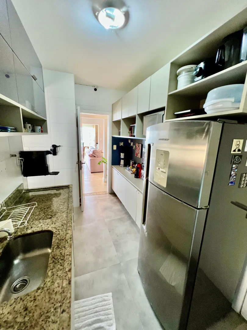 APARTAMENTO 3 QUARTOS SU&Iacute;TE 2 GARAGENS VARANDA PISCINA ACADEMIA VENDA GREENVILLE PATAMARES Rua Embira Salvador - 