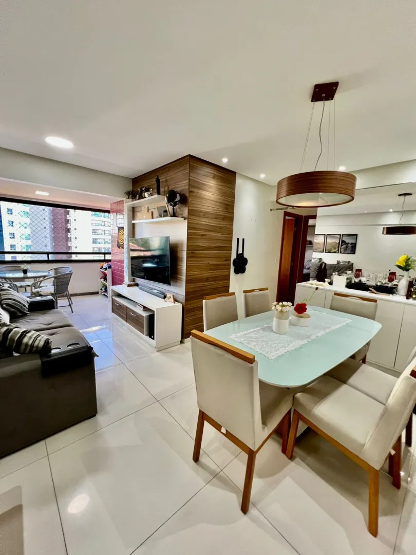 APARTAMENTO 2 QUARTOS SU&Iacute;TE VARANDA GARAGEM PISCINA ACADEMIA &Agrave; VENDA EM PITUA&Ccedil;U Avenida Professor Pinto de Aguiar Salvador - 