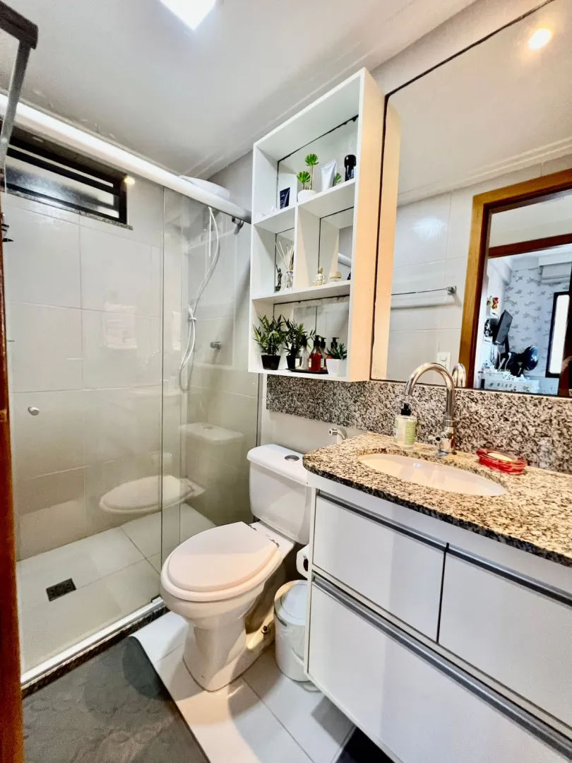 APARTAMENTO 2 QUARTOS SU&Iacute;TE VARANDA GARAGEM PISCINA ACADEMIA &Agrave; VENDA EM PITUA&Ccedil;U Avenida Professor Pinto de Aguiar Salvador - 