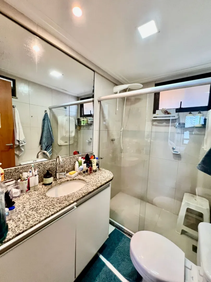 APARTAMENTO 2 QUARTOS SU&Iacute;TE VARANDA GARAGEM PISCINA ACADEMIA &Agrave; VENDA EM PITUA&Ccedil;U Avenida Professor Pinto de Aguiar Salvador - 