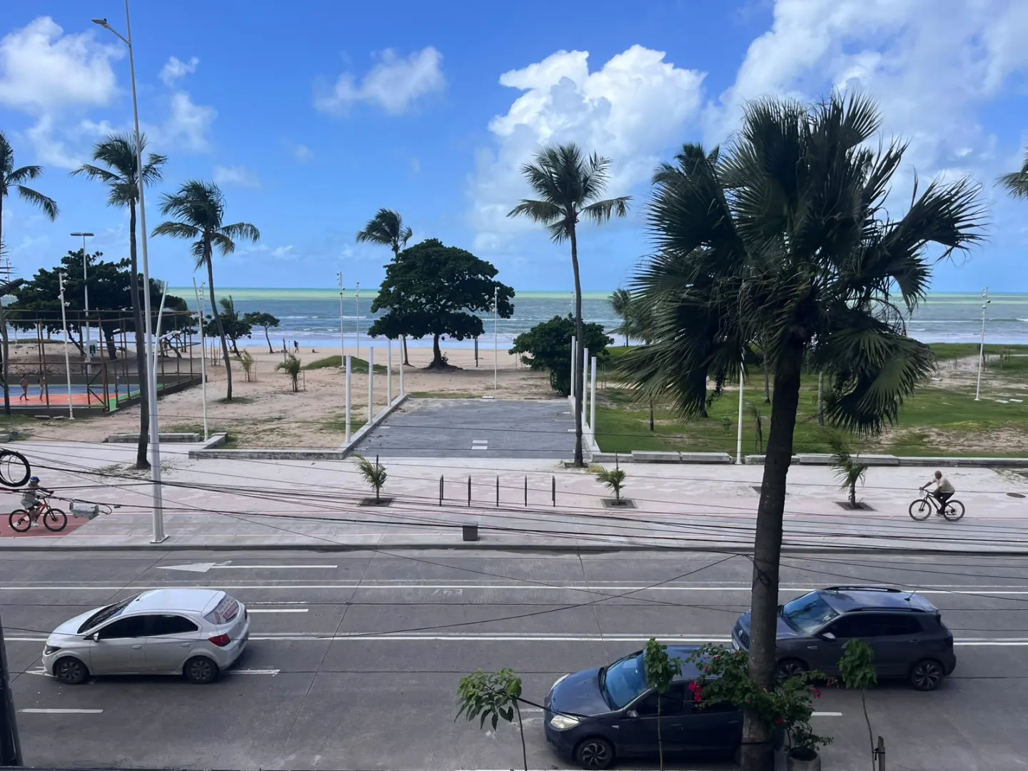 Apartamento com Vista mar | 144m&sup2; | 3 Quartos | 1 Su&iacute;te | Av Boa Viagem | Terreno Pr&oacute;prio Avenida Boa Viagem Recife - 