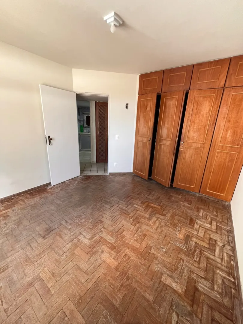 Apartamento com Vista mar | 144m&sup2; | 3 Quartos | 1 Su&iacute;te | Av Boa Viagem | Terreno Pr&oacute;prio Avenida Boa Viagem Recife - 