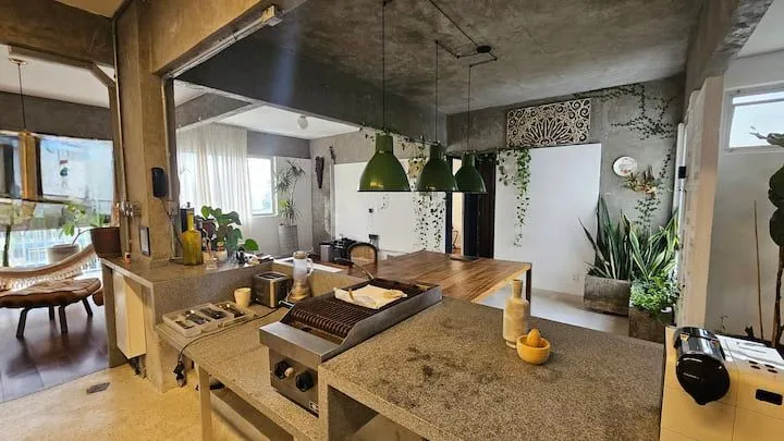 APARTAMENTO 3 QUARTOS 2 SUITES 2 GARAGENS ELEVADOR PORTARIA A VENDA JD APIPEMA ONDINA Rua Professor Sabino Silva Salvador - 
