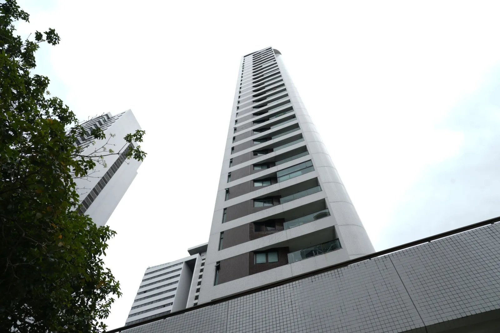 Flat para Alugar | Boa Viagem | 27m&sup2; | Mobiliado | Vista Mar | Moura Dubeux Rua Félix de Brito e Melo Recife - 