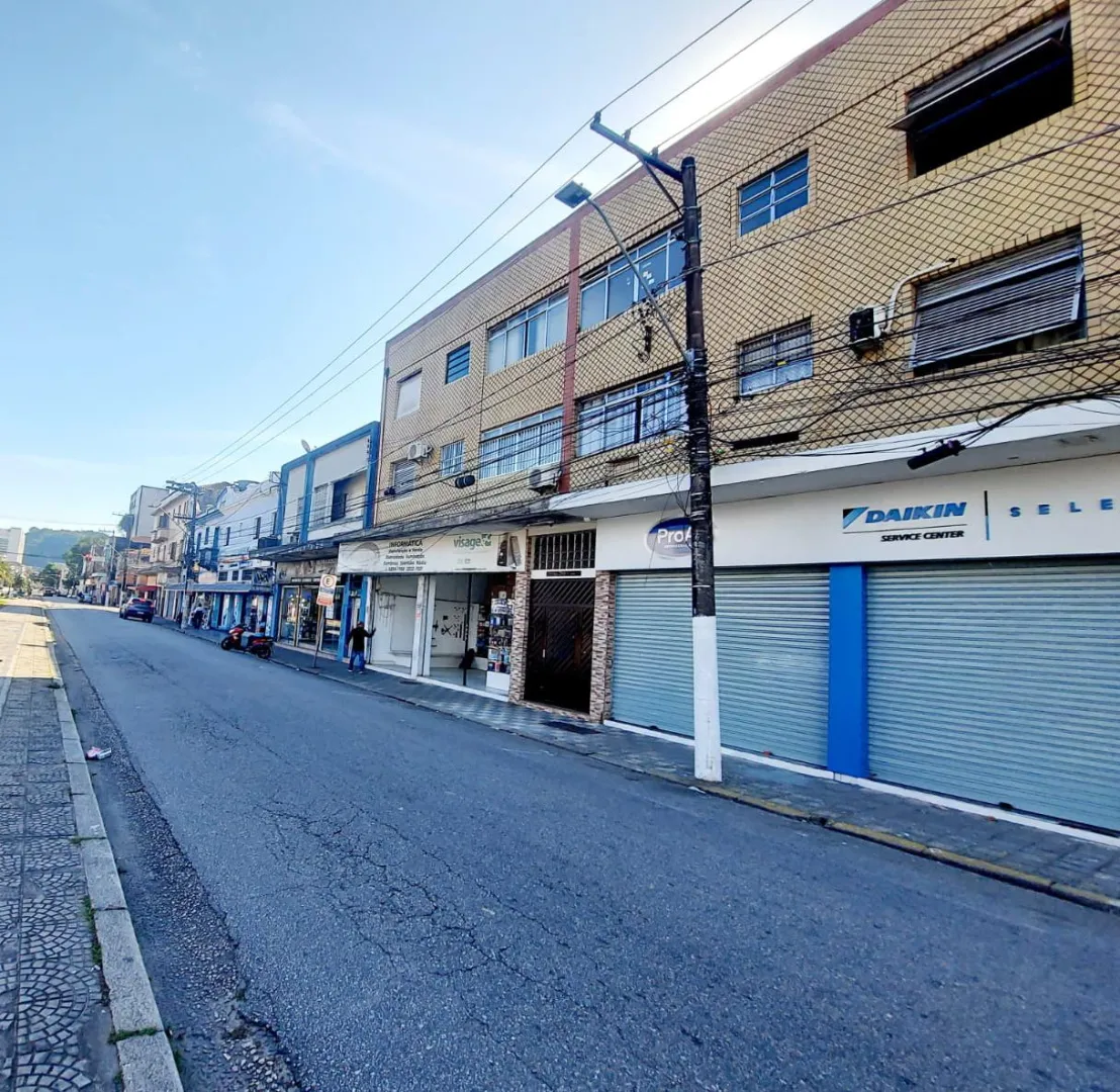 Apartamento T&eacute;rreo com Quintal Privativo em Vila Mathias &ndash; Santos/SP Avenida Rangel Pestana Santos - 