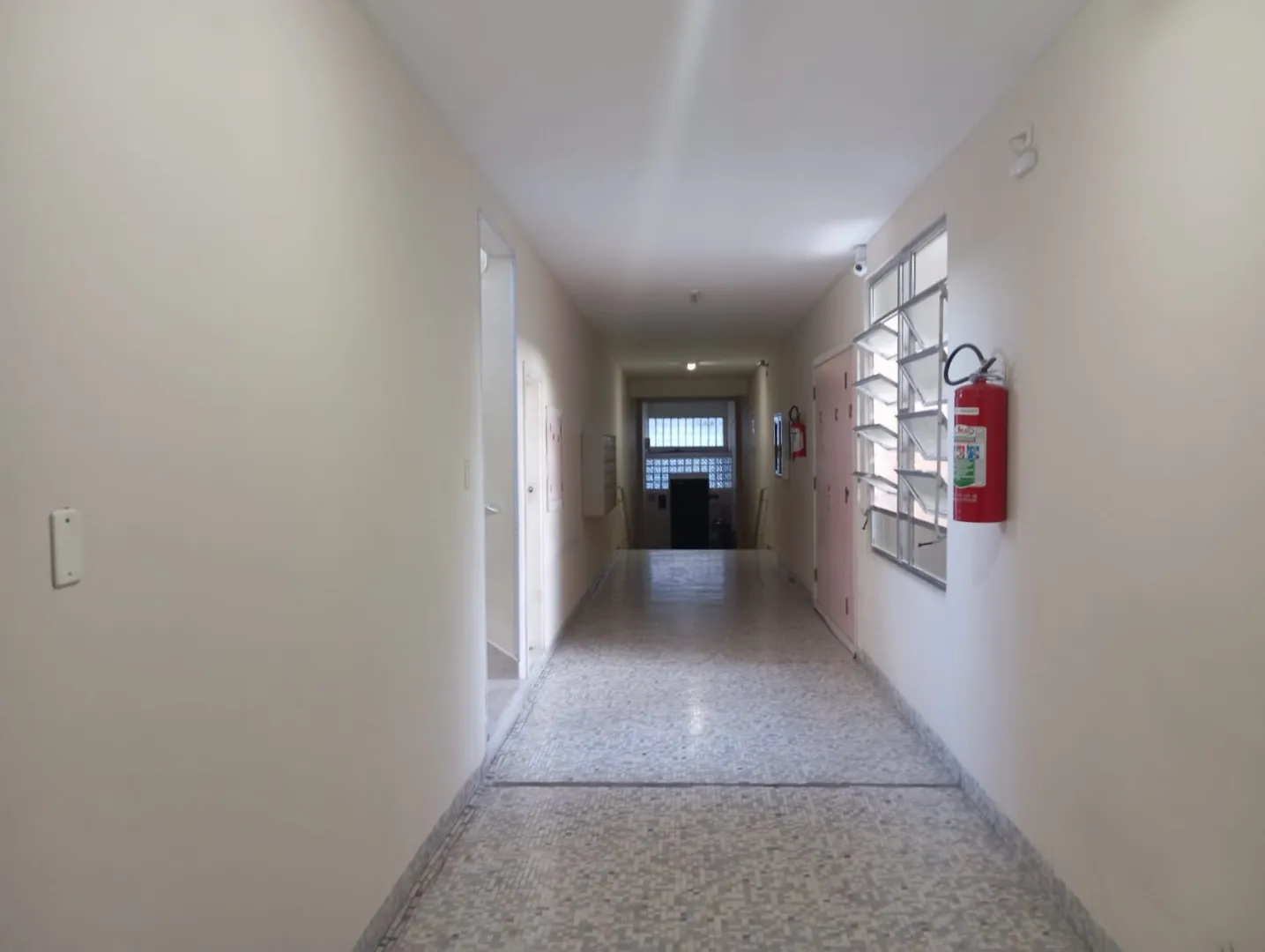 Apartamento T&eacute;rreo com Quintal Privativo em Vila Mathias &ndash; Santos/SP Avenida Rangel Pestana Santos - 