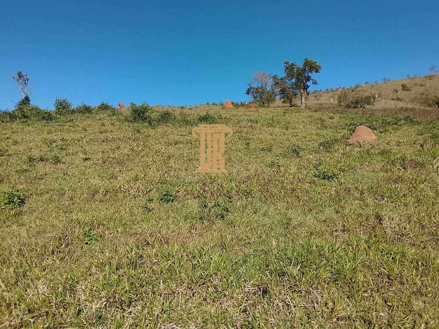 &Aacute;REA DE 5.000M&sup2; EM PARAIBUNA  Paraibuna - 