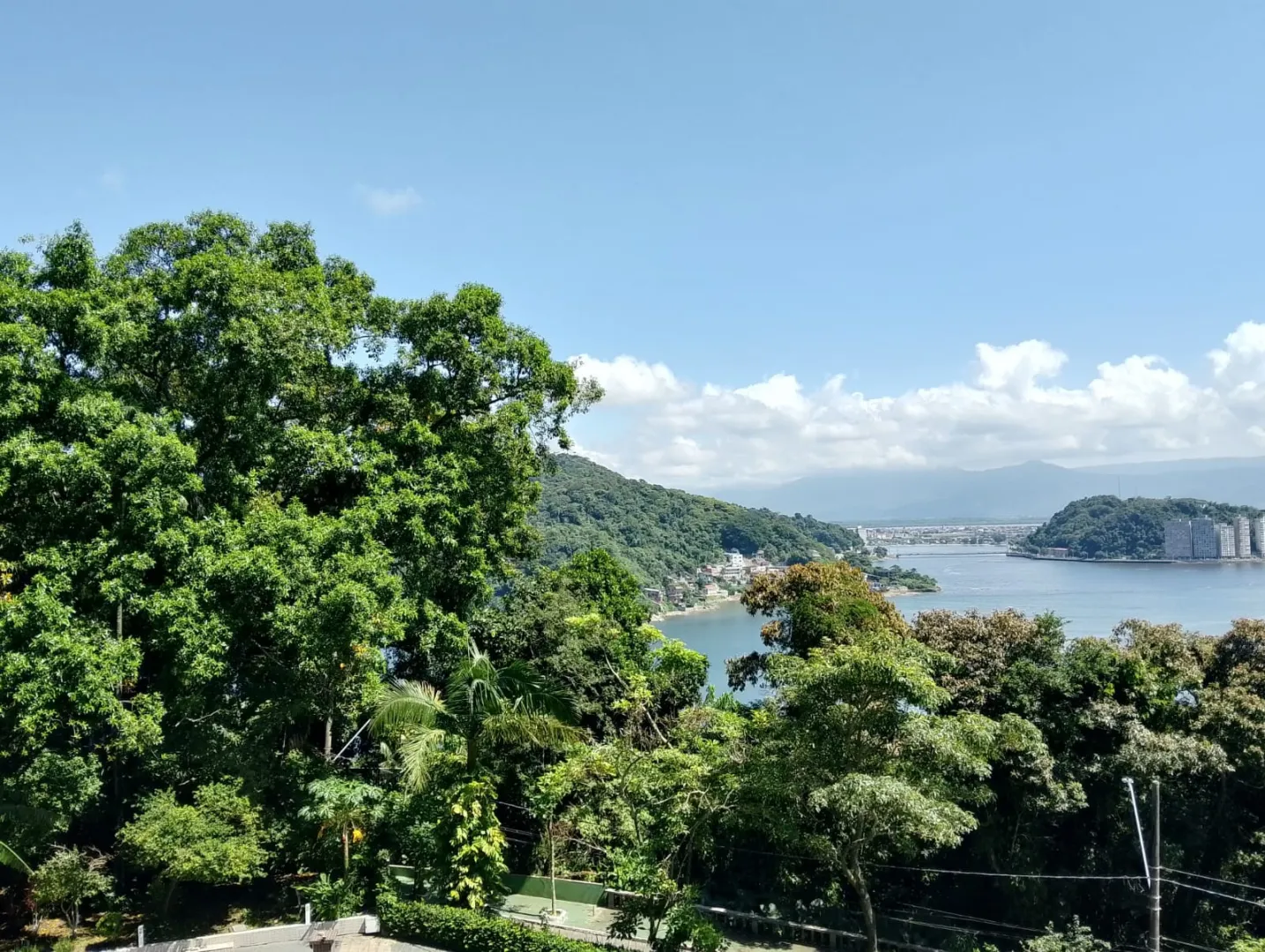 Seu Ref&uacute;gio Exclusivo com Vista Panor&acirc;mica para o Mar na Ilha Porchat ! Alameda 28 de Setembro São Vicente - 