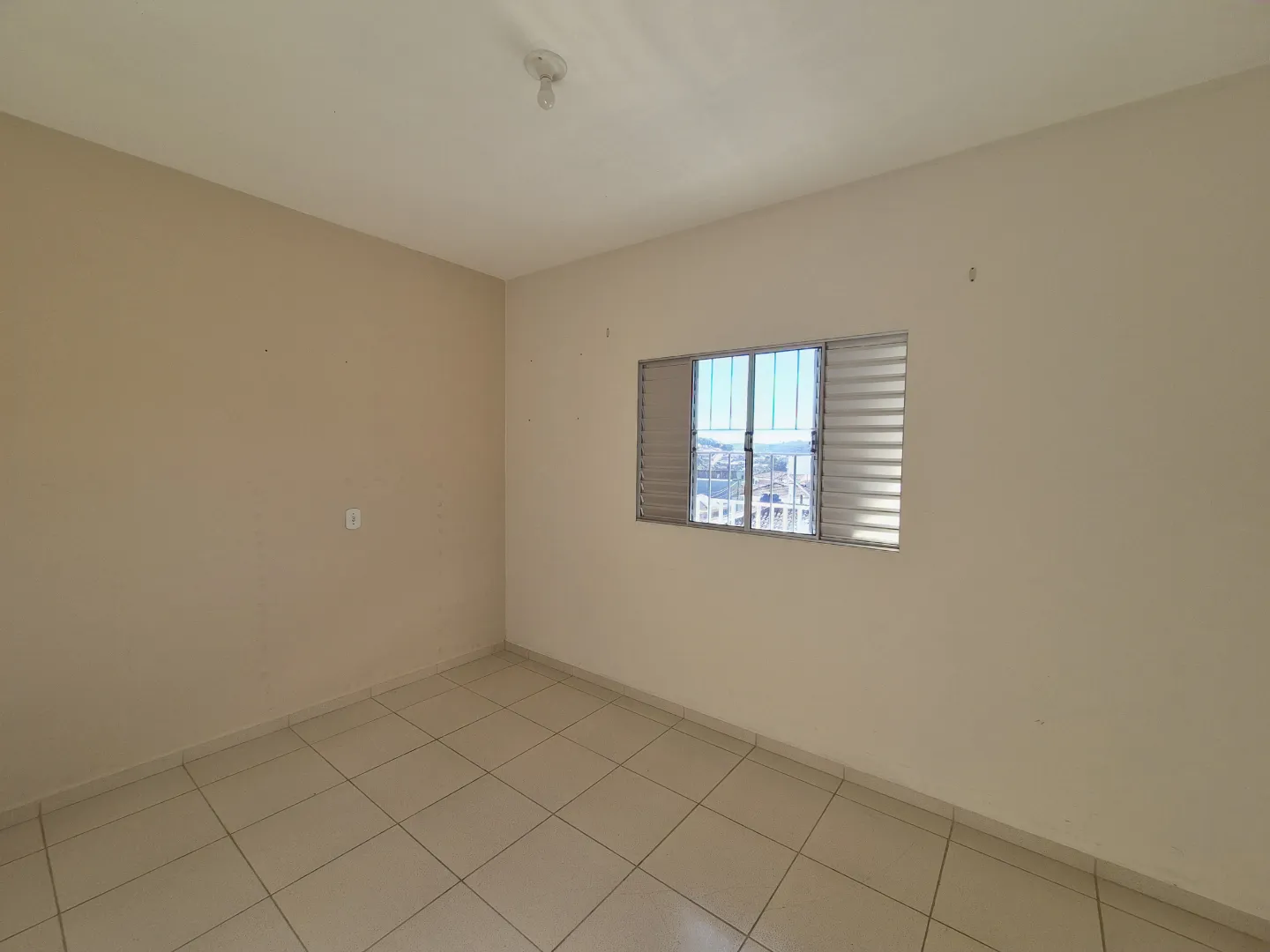 2 Casas e Terreno - B&deg; Santa B&aacute;rbara Rua Major Leôncio Martins Apiaí - 