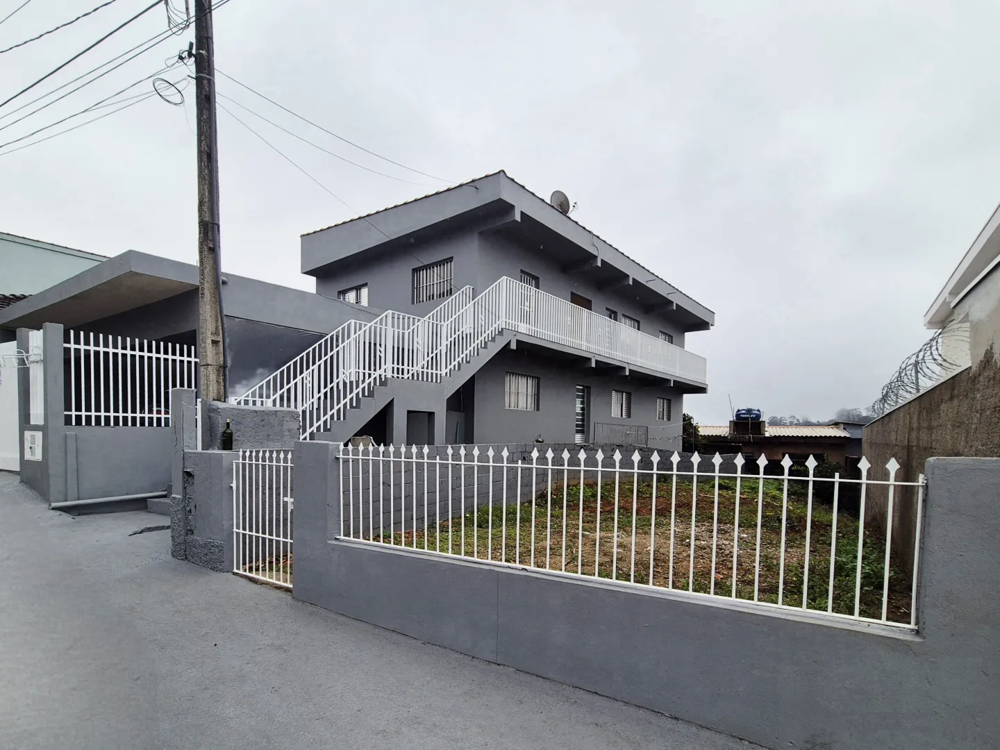 2 Casas e Terreno - B&deg; Santa B&aacute;rbara Rua Major Leôncio Martins Apiaí - 
