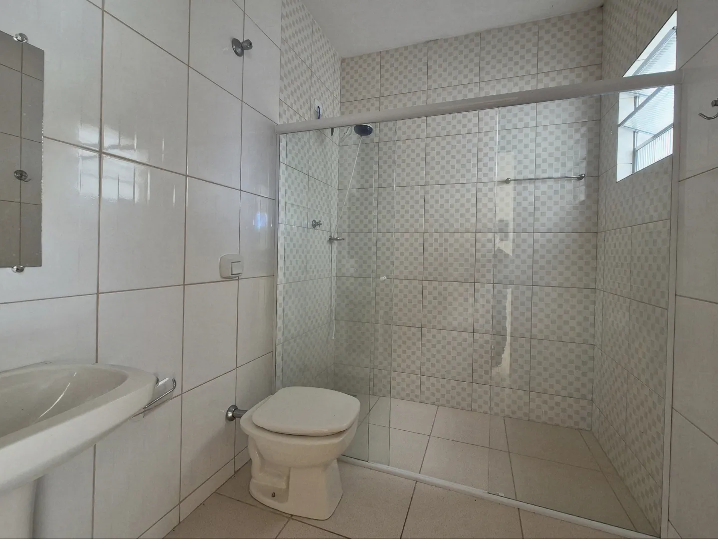 2 Casas e Terreno - B&deg; Santa B&aacute;rbara Rua Major Leôncio Martins Apiaí - 
