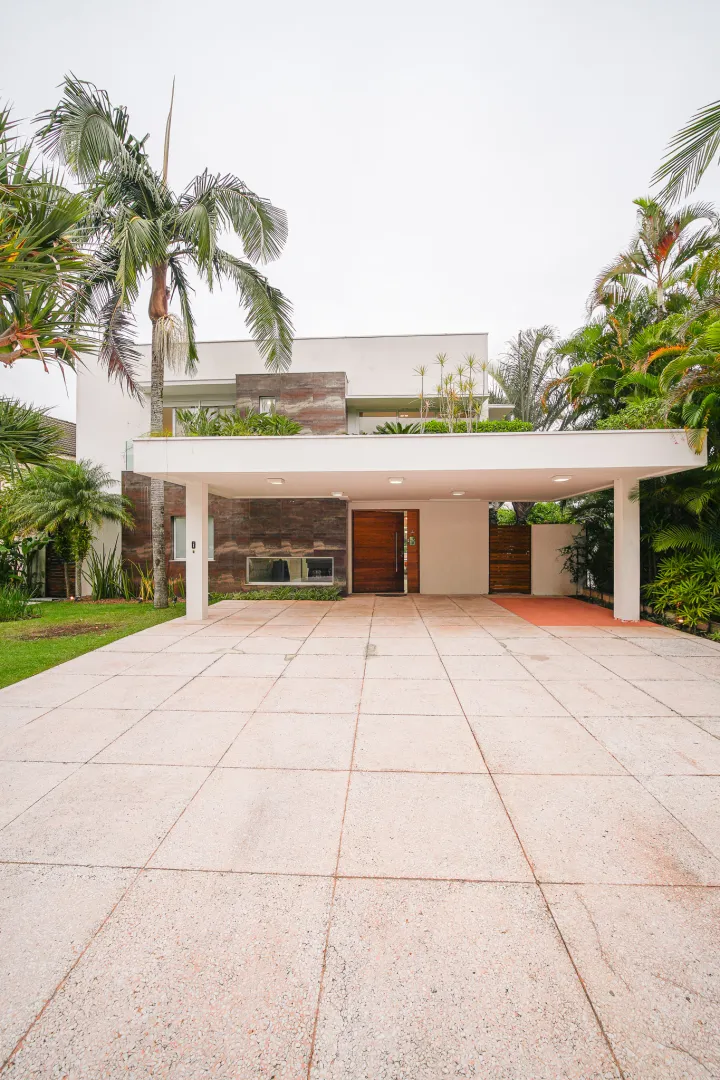Resid&ecirc;ncia Exclusiva no Alphaville 6 com 598 m&sup2;, 5 Su&iacute;tes e Lazer Completo  Santana de Parnaíba - 