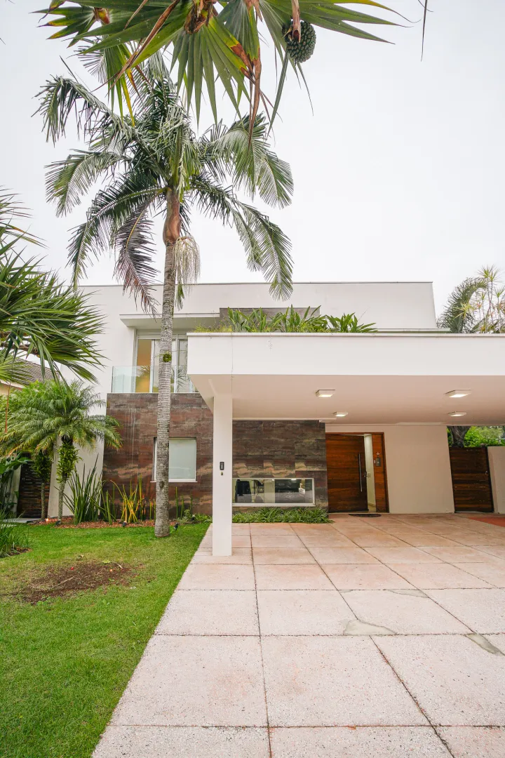 Resid&ecirc;ncia Exclusiva no Alphaville 6 com 598 m&sup2;, 5 Su&iacute;tes e Lazer Completo  Santana de Parnaíba - 