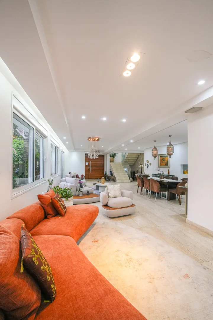 Resid&ecirc;ncia Exclusiva no Alphaville 6 com 598 m&sup2;, 5 Su&iacute;tes e Lazer Completo  Santana de Parnaíba - 