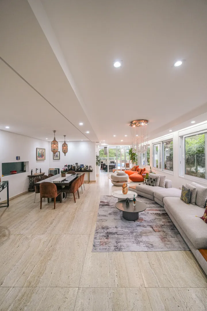 Resid&ecirc;ncia Exclusiva no Alphaville 6 com 598 m&sup2;, 5 Su&iacute;tes e Lazer Completo  Santana de Parnaíba - 