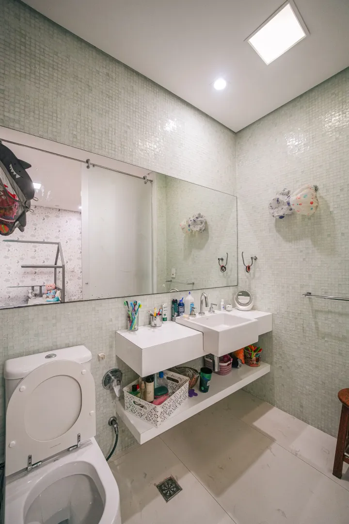 Resid&ecirc;ncia Exclusiva no Alphaville 6 com 598 m&sup2;, 5 Su&iacute;tes e Lazer Completo  Santana de Parnaíba - 