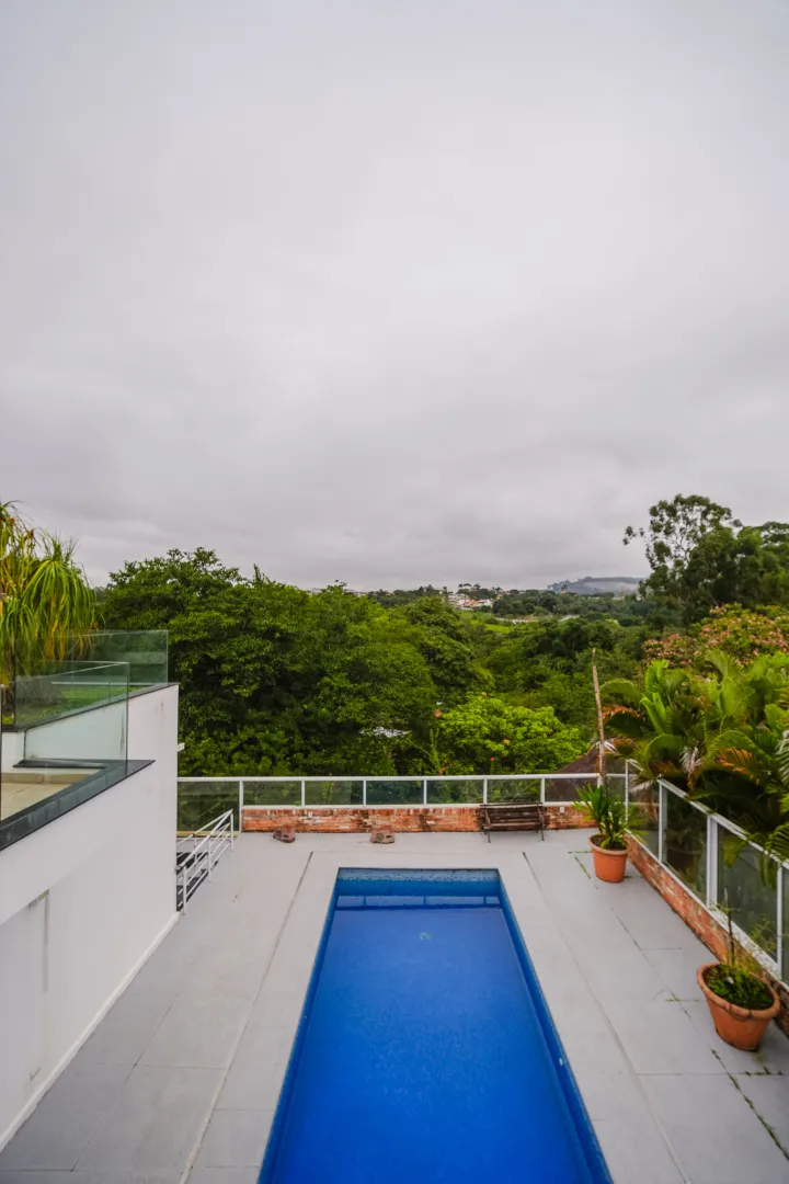 Resid&ecirc;ncia Exclusiva no Alphaville 6 com 598 m&sup2;, 5 Su&iacute;tes e Lazer Completo  Santana de Parnaíba - 