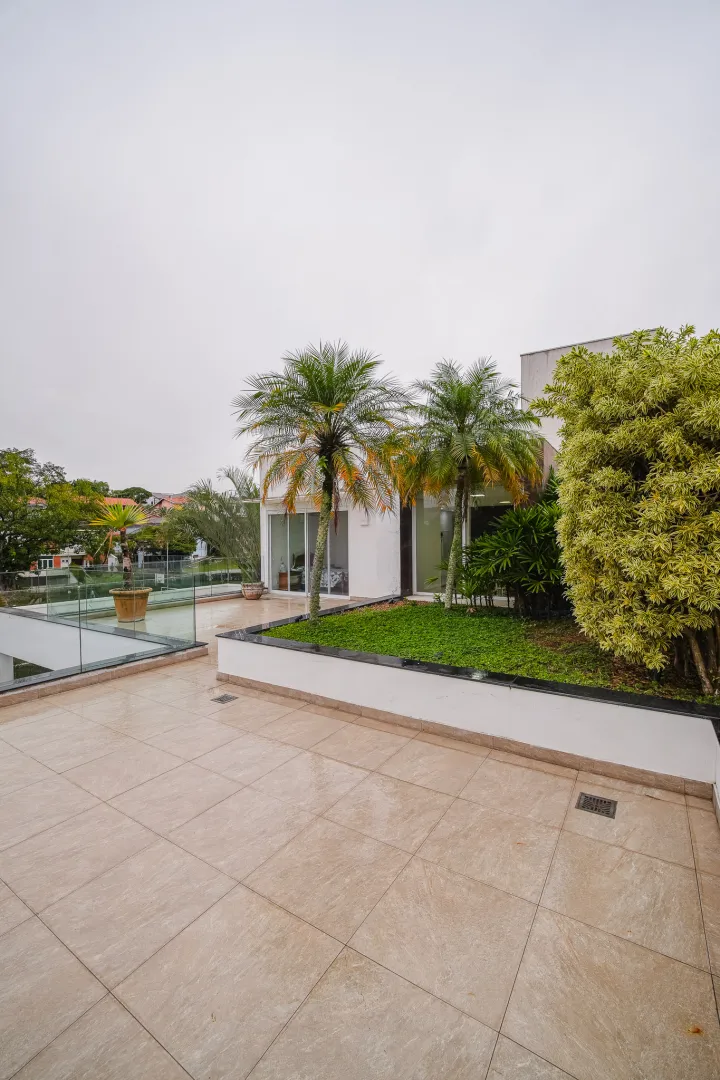 Resid&ecirc;ncia Exclusiva no Alphaville 6 com 598 m&sup2;, 5 Su&iacute;tes e Lazer Completo  Santana de Parnaíba - 