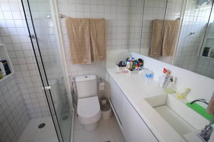 Apartamento &aacute; venda | 80m&sup2; | 2 Quartos | 1 Su&iacute;te | Totalmente Reformado | R$ 400.000,00 Rua da Angustura Recife - 