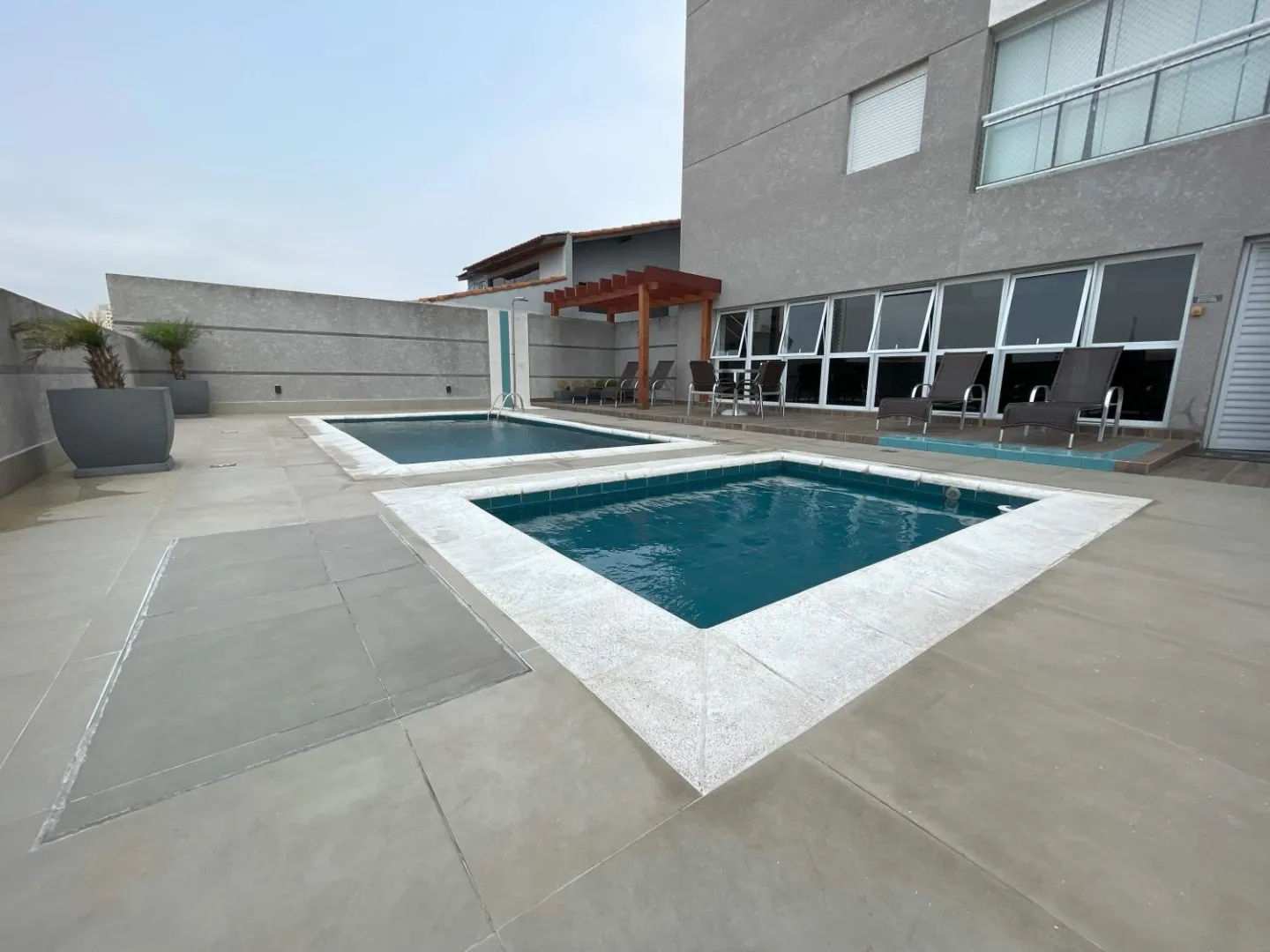 Apartamento &agrave; venda com 64m&sup2;com 3 dormit&oacute;rios, suite e 2 vagas com churrasqueira a carv&atilde;o; Rua Argélia Osasco - 