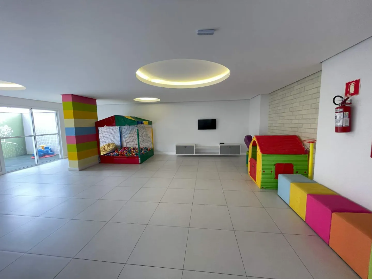 Apartamento &agrave; venda com 64m&sup2;com 3 dormit&oacute;rios, suite e 2 vagas com churrasqueira a carv&atilde;o; Rua Argélia Osasco - 