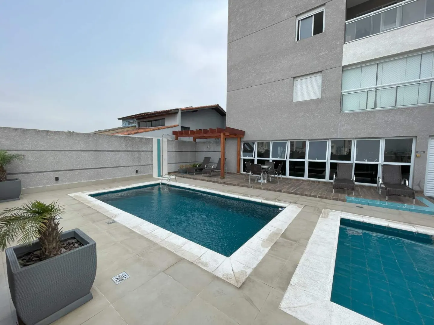 Apartamento &agrave; venda com 64m&sup2;com 3 dormit&oacute;rios, suite e 2 vagas com churrasqueira a carv&atilde;o; Rua Argélia Osasco - 