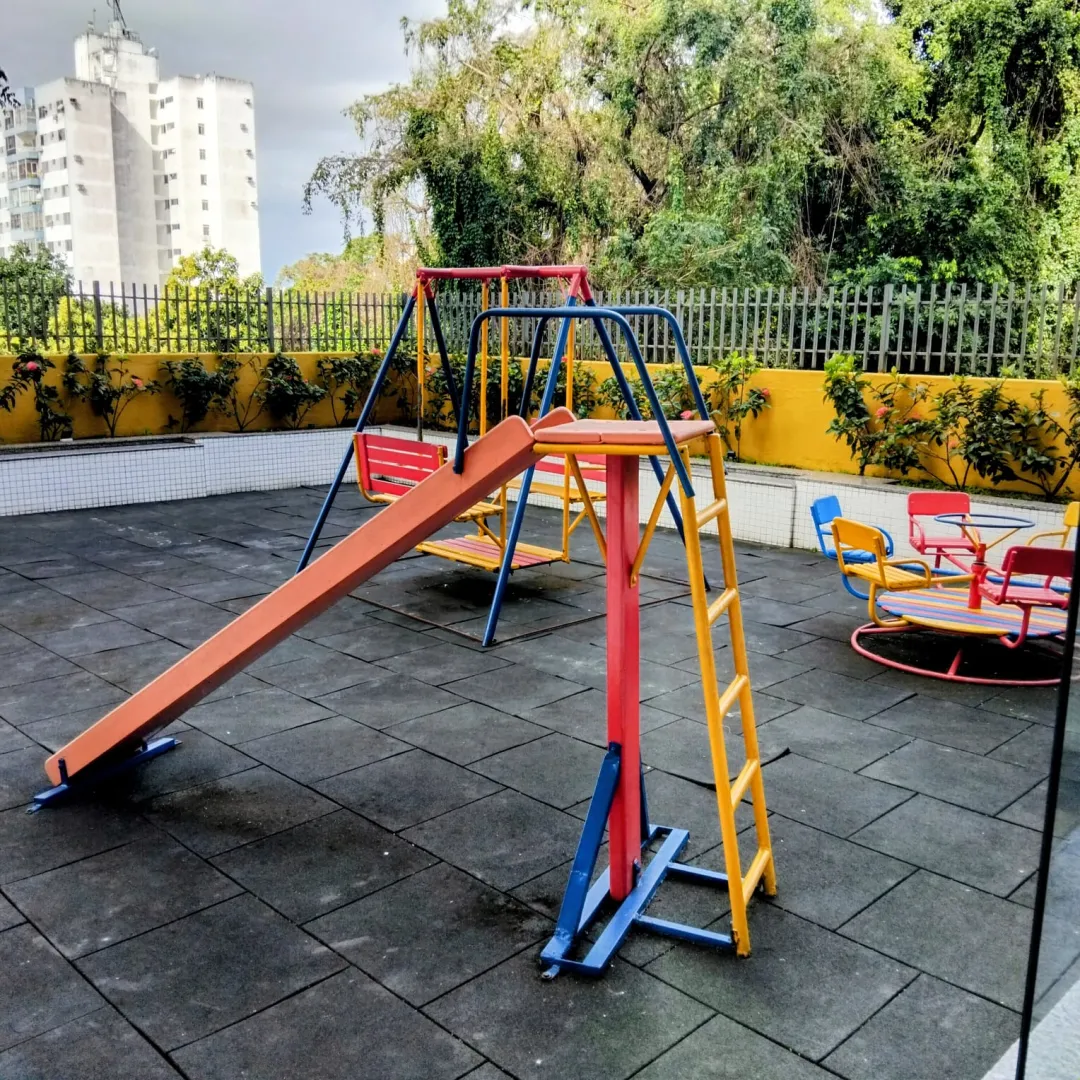 APARTAMENTO 3 QUARTOS SU&Iacute;TE ANDAR ALTO NASCENTE DEPEND&Ecirc;NCIA GARAGEM &Agrave; VENDA EM BROTAS Rua Comendador Pereira da Silva Salvador - 