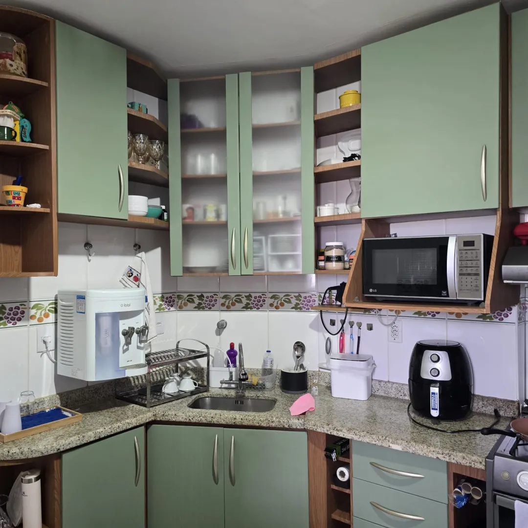 APARTAMENTO 3 QUARTOS SU&Iacute;TE ANDAR ALTO NASCENTE DEPEND&Ecirc;NCIA GARAGEM &Agrave; VENDA EM BROTAS Rua Comendador Pereira da Silva Salvador - 