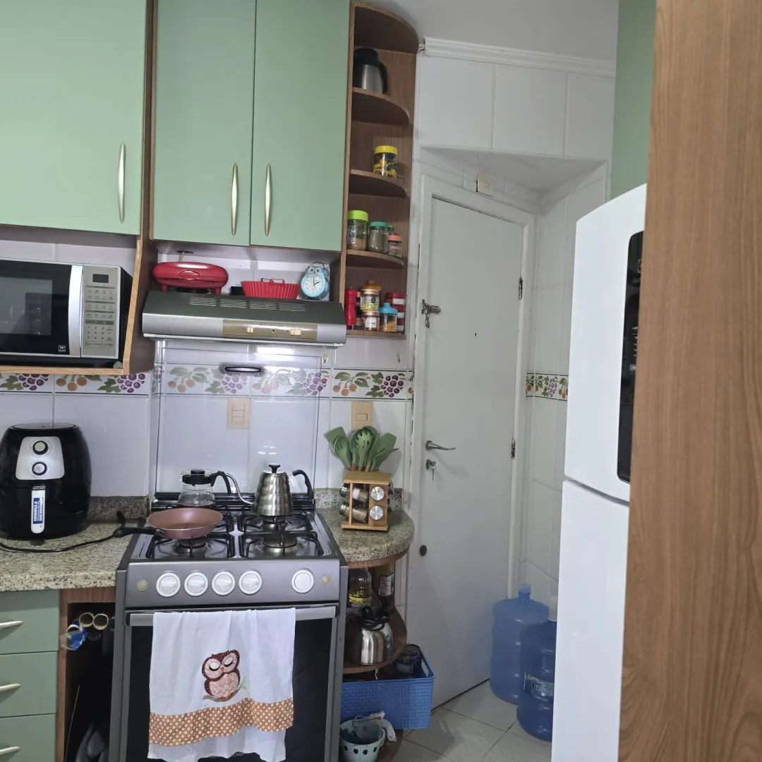 APARTAMENTO 3 QUARTOS SU&Iacute;TE ANDAR ALTO NASCENTE DEPEND&Ecirc;NCIA GARAGEM &Agrave; VENDA EM BROTAS Rua Comendador Pereira da Silva Salvador - 