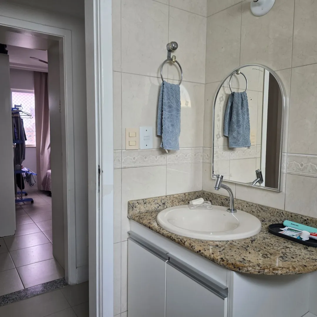 APARTAMENTO 3 QUARTOS SU&Iacute;TE ANDAR ALTO NASCENTE DEPEND&Ecirc;NCIA GARAGEM &Agrave; VENDA EM BROTAS Rua Comendador Pereira da Silva Salvador - 