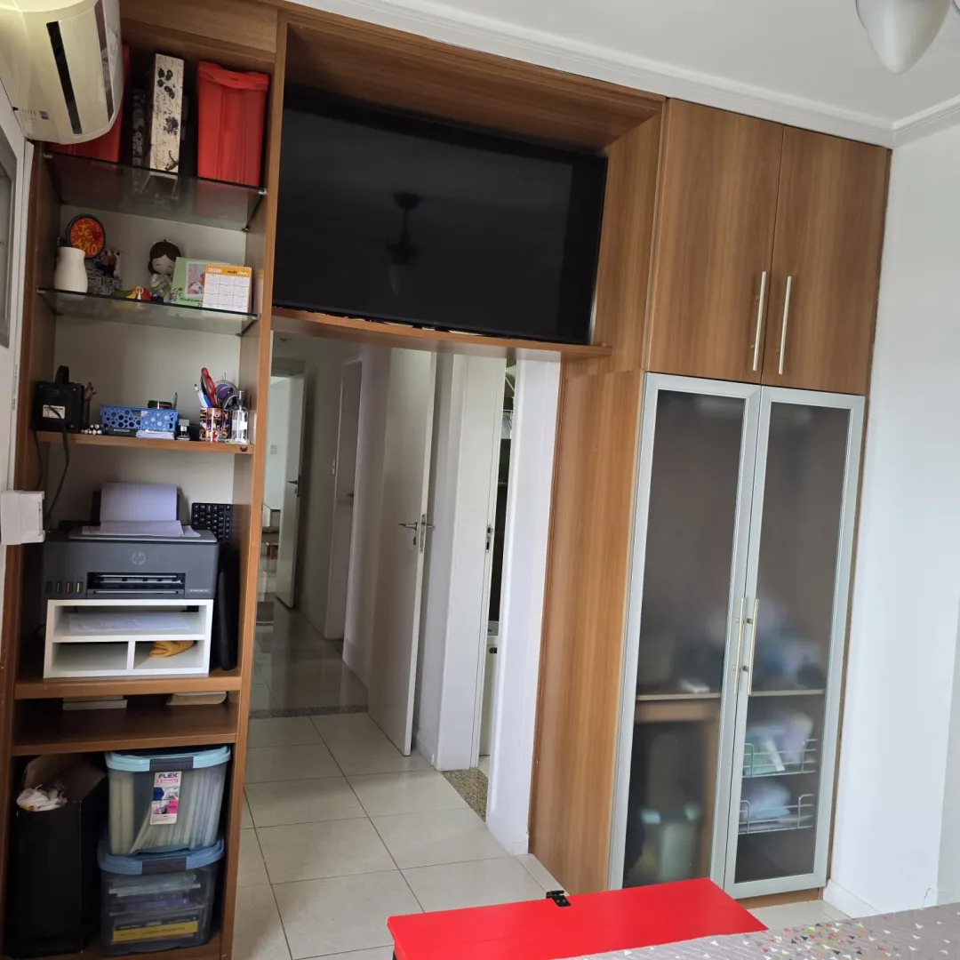 APARTAMENTO 3 QUARTOS SU&Iacute;TE ANDAR ALTO NASCENTE DEPEND&Ecirc;NCIA GARAGEM &Agrave; VENDA EM BROTAS Rua Comendador Pereira da Silva Salvador - 