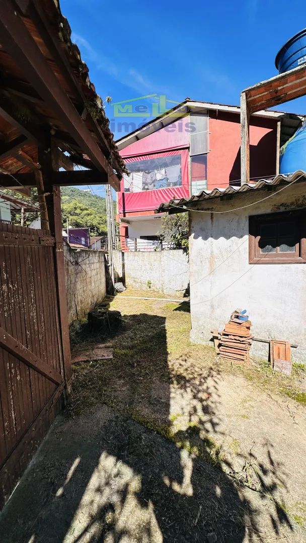 Oportunidade de Investimento Terreno com 606 m&sup2; proximo as cachoeiras Estrada do Cascalho São Sebastião - 