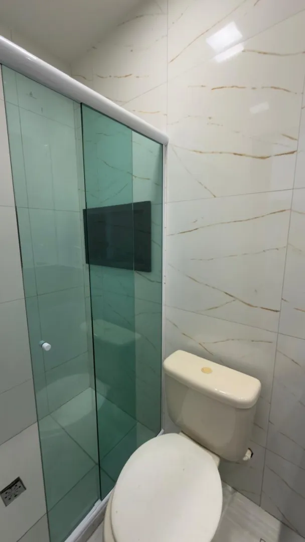 APARTAMENTO 3 QUARTOS SU&Iacute;TE VARANDA REFORMADO GARAGEM ELEVADOR A VENDA NA BARRA! Rua César Zama Salvador - 
