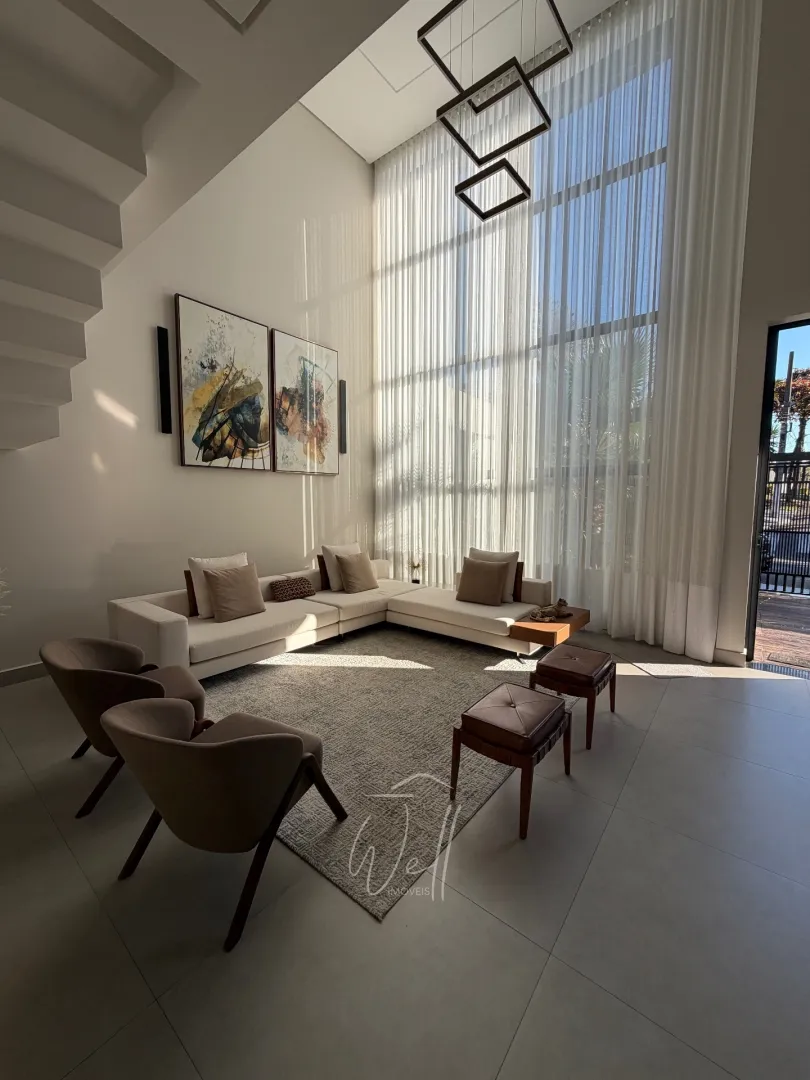 Casa de alto padr&atilde;o no Parque dos P&aacute;ssaros 350m2 I 04 su&iacute;tes I 04 vagas  São Bernardo do Campo - 